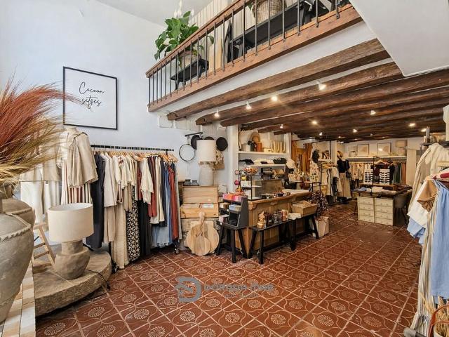 Local comercial en alquiler en calle De la Bassarodona, Sitges, de 100 m² 4 habitaciones por 2.200
