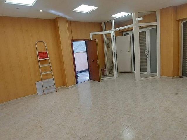 Local comercial en alquiler en calle De la Diputació, Barcelona, de 140 m² por 2.200