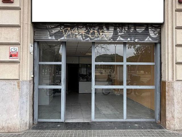 Local comercial en alquiler en calle De la Diputació, Barcelona, de 165 m² 2 habitaciones por 2.050