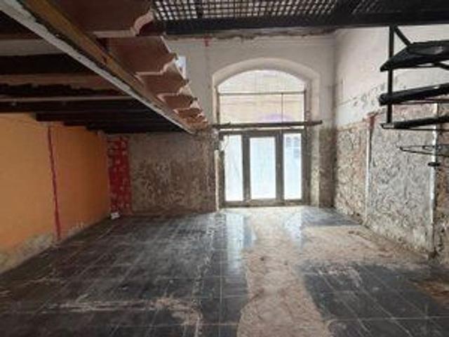 Local comercial en alquiler en calle De la Riereta, Barcelona, de 130 m² 2 habitaciones por 1.400