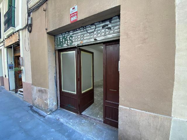 Local comercial en alquiler en calle De la Virtut, Barcelona, de 68 m² 1 habitación por 850