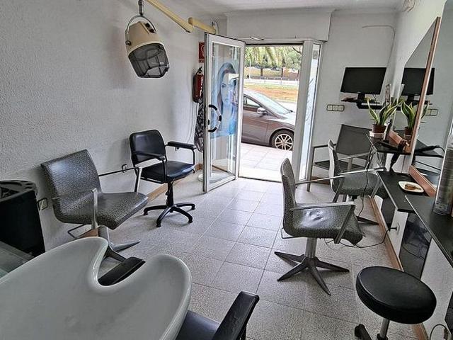 Local comercial en alquiler en calle De Mozart, Santa Coloma de Gramanet, de 20 m² 2 habitaciones por 550