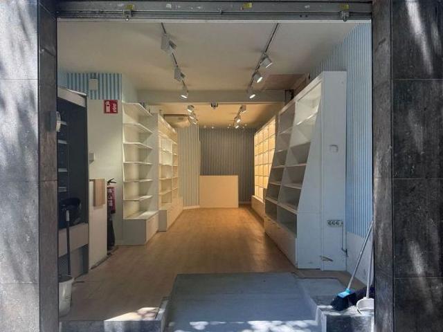 Local comercial en alquiler en calle De Mallorca, Barcelona, de 120 m² 1 habitación por 1.200
