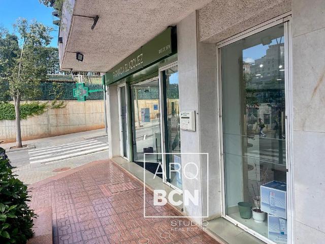 Local comercial en alquiler en calle De Miquel i Badia, Barcelona, de 150 m² 2 habitaciones por 800