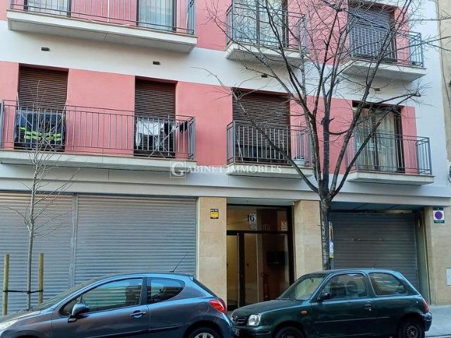 Local comercial en alquiler en calle De Miró, Reus, de 115 m² 1 habitación por 600