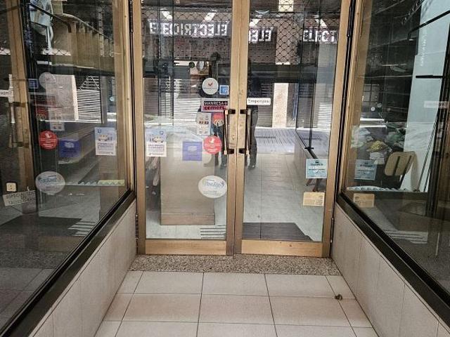 Local comercial en alquiler en calle De Sobrerroca, Manresa, de 270 m² por 850