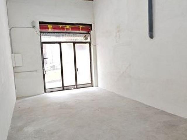 Local comercial en alquiler en calle De Sagunt, Barcelona, de 55 m² 2 habitaciones por 850