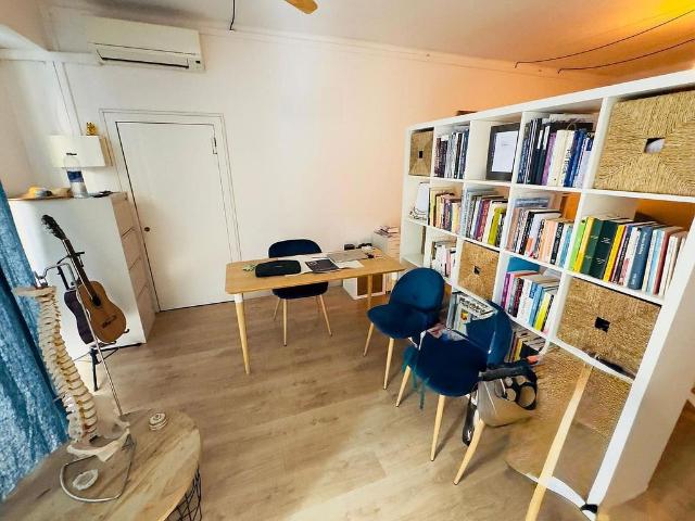 Local comercial en alquiler en calle De Sant Màrius, Barcelona, de 48 m² por 904