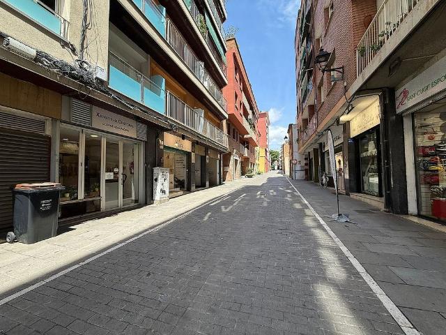 Local comercial en alquiler en calle De Sant Ramon, Sant Cugat del Vallès, de 35 m² 1 habitación por 700