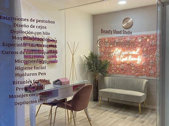 Local comercial en alquiler en calle De Sant Ramon, Santa Coloma de Gramanet, de 120 m² 6 habitaciones por 600