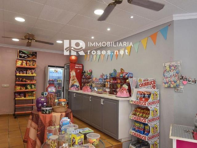 Local comercial en alquiler en calle De Sant Sebastià, Roses, de 40 m² por 600