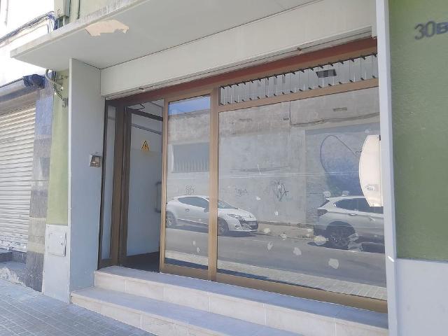 Local comercial en alquiler en calle De Santa Bàrbara, Barbera del Vallès, de 70 m² 2 habitaciones por 720