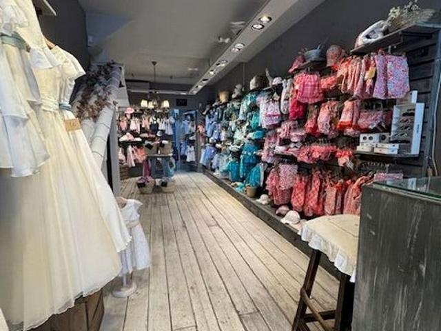 Local comercial en alquiler en calle De Santa Maria, Sant Cugat del Vallès, de 55 m² 2 habitaciones por 3.000