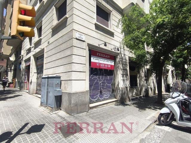 Local comercial en alquiler en calle De Santaló, Barcelona, de 48 m² por 1.175