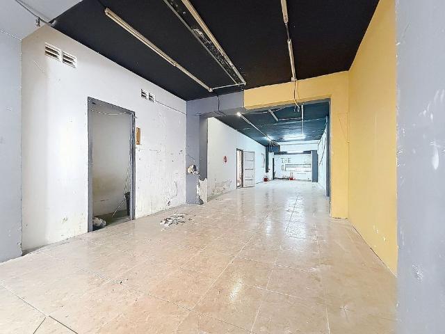 Local comercial en alquiler en calle De Sugranyes, Barcelona, de 100 m² 1 habitación por 900