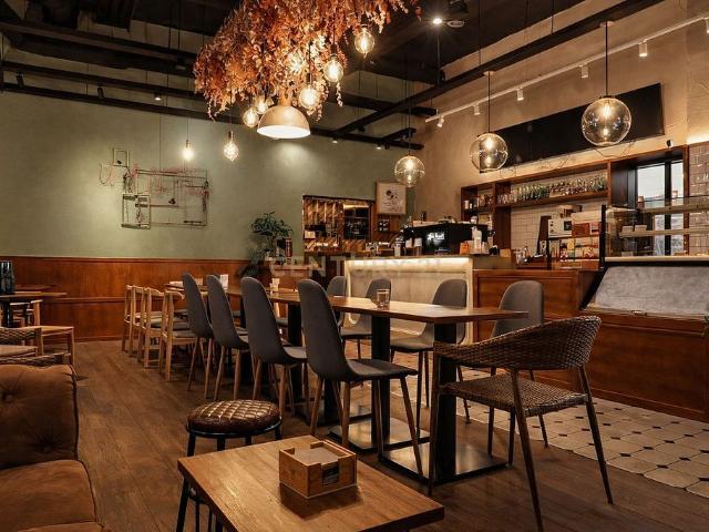 Local comercial en alquiler en calle De Pere IV, Barcelona, de 100 m² por 1.035