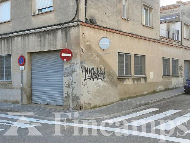 Local comercial en alquiler en calle De Permanyer, Sabadell, de 200 m² por 1.080