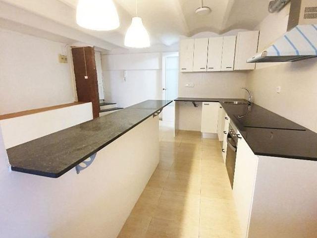 Local comercial en alquiler en calle De Provença, Barcelona, de 45 m² 1 habitación por 800