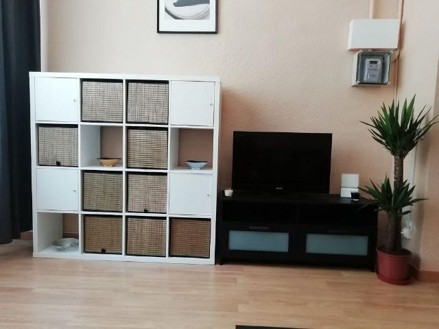 Local comercial en alquiler en calle De Rabassa, Barcelona, de 50 m² 3 habitaciones por 1.000