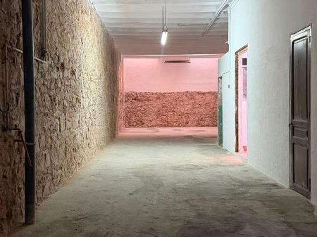Local comercial en alquiler en calle De Radas, Barcelona, de 120 m² 3 habitaciones por 1.600
