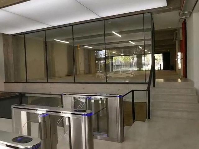 Local comercial en alquiler en calle De Ramon Turró, Barcelona, de 491 m² 2 habitaciones por 7.500