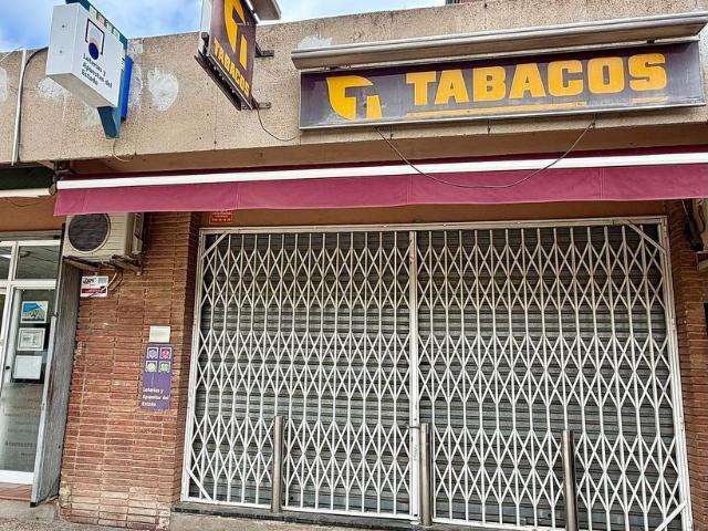 Local comercial en alquiler en calle De Rubió i Balaguer, Barcelona, de 70 m² 2 habitaciones por 2.000