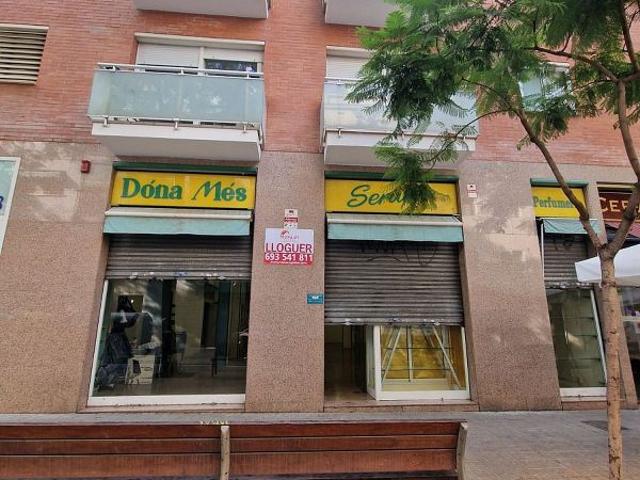 Local comercial en alquiler en calle De Viladrosa, Barcelona, de 165 m² 2 habitaciones por 1.300