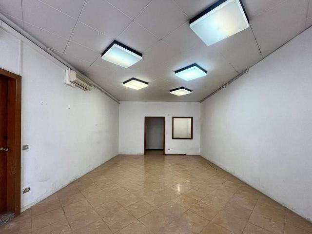 Local comercial en alquiler en calle D'eivissa, Sant Sadurní d´Anoia, de 136 m² por 600