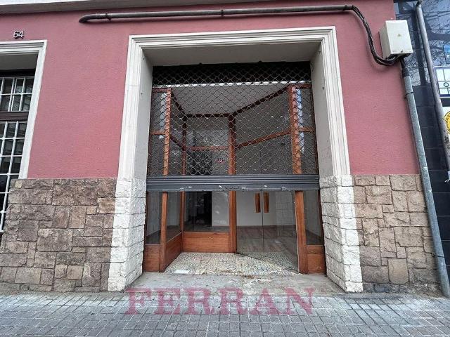 Local comercial en alquiler en calle Del Marquès de Sentmenat, Barcelona, de 130 m² por 1.700