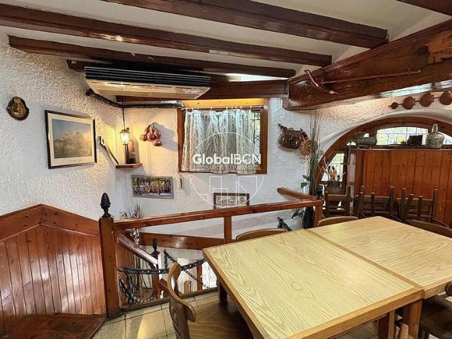 Local comercial en alquiler en calle Del Nou, Barcelona, de 160 m² 4 habitaciones por 1.600