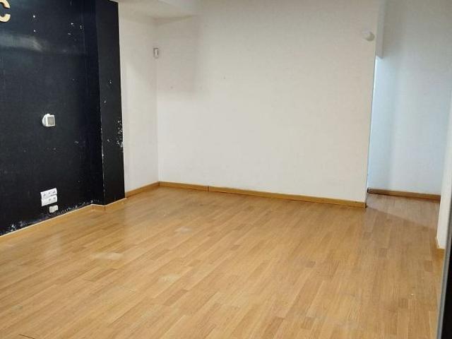 Local comercial en alquiler en calle Del Capcir, Granollers, de 41 m² 2 habitaciones por 600