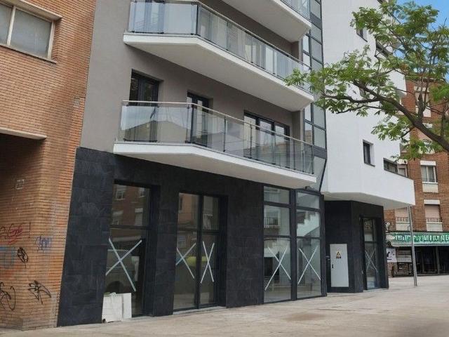 Local comercial en alquiler en calle Del Comerç, Hospitalet de Llobregat, L´, de 44 m² 1 habitación por 1.800