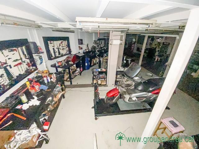Local comercial en alquiler en calle Del Comte D'urgell, Barcelona, de 270 m² 4 habitaciones por 3.500
