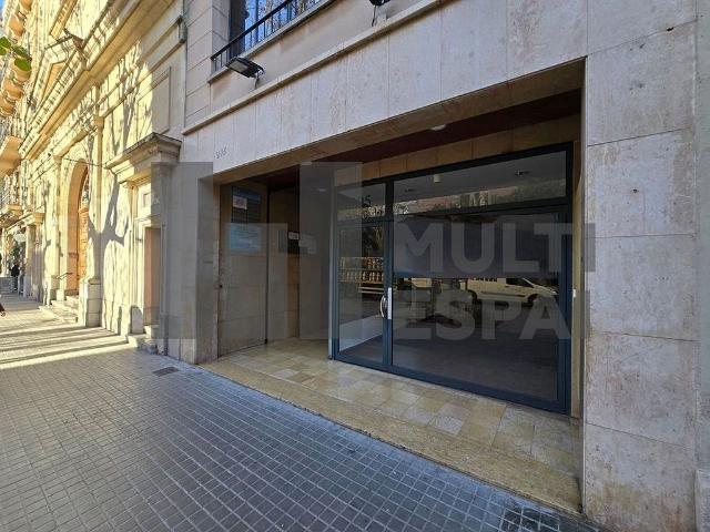 Local comercial en alquiler en calle Del Consell de Cent, Barcelona, de 526 m² 1 habitación por 7.000