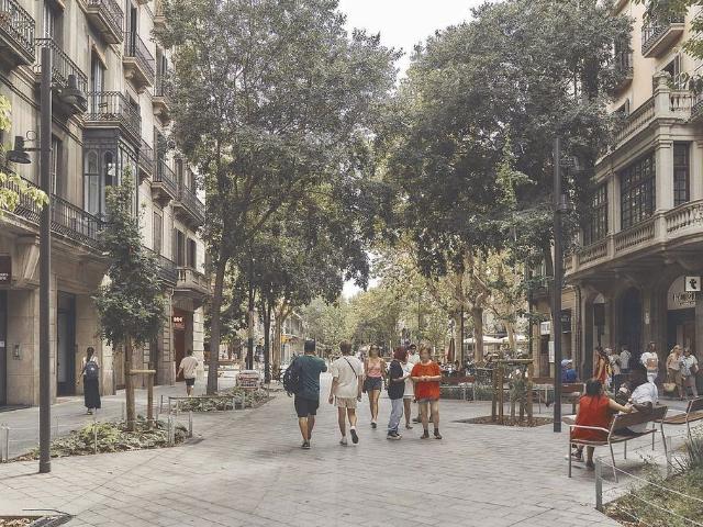 Local comercial en alquiler en calle Del Consell de Cent, Barcelona, de 62 m² 3 habitaciones por 2.250