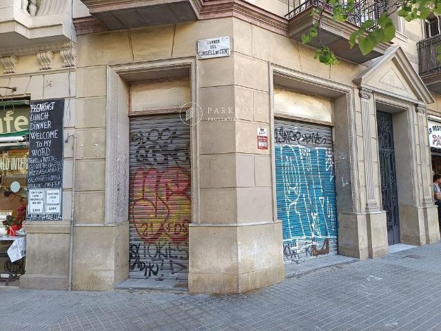 Local comercial en alquiler en calle Del Consell de Cent, Barcelona, de 67 m² por 1.350