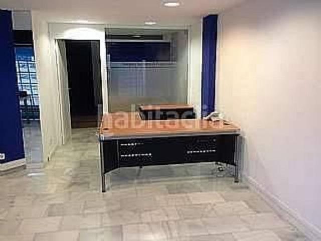 Local comercial en alquiler en calle Del Dos de Maig, Sant Cugat del Vallès, de 102 m² 2 habitaciones por 1.275