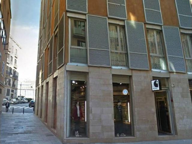 Local comercial en alquiler en calle Del Rec, Barcelona, de 150 m² por 3.500
