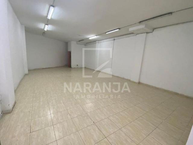 Local comercial en alquiler en calle Del Turó de la Trinitat, Barcelona, de 129 m² 1 habitación por 1.000