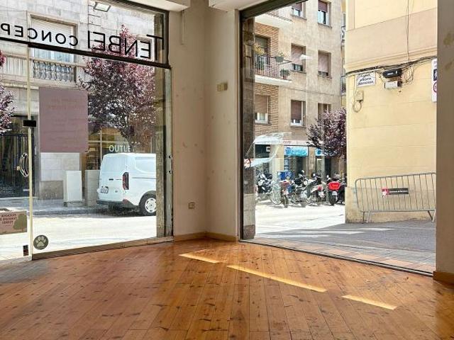 Local comercial en alquiler en calle Del Torrent de L'olla, Barcelona, de 15 m² 1 habitación por 850