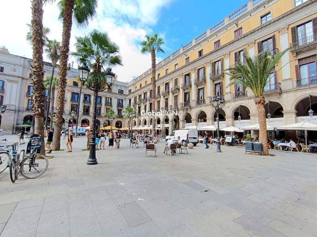 Local comercial en alquiler en calle Dels Escudellers Blancs, Barcelona, de 75 m² 3 habitaciones por 1.300