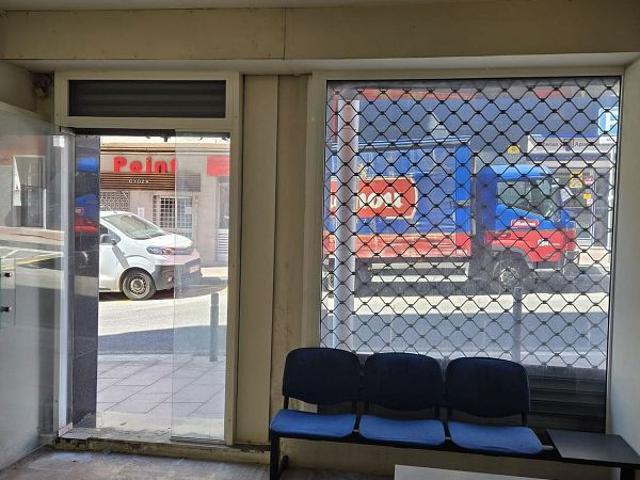 Local comercial en alquiler en calle D'en Tissó, Barcelona, de 95 m² 1 habitación por 750