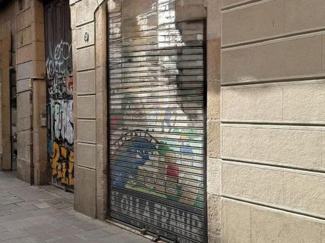 Local comercial en alquiler en calle D'en Xuclà, Barcelona, de 95 m² por 1.600