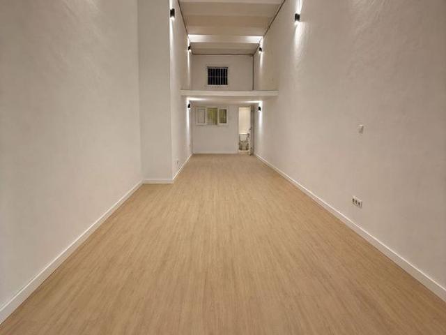 Local comercial en alquiler en calle D'entença, Barcelona, de 60 m² 1 habitación por 1.100