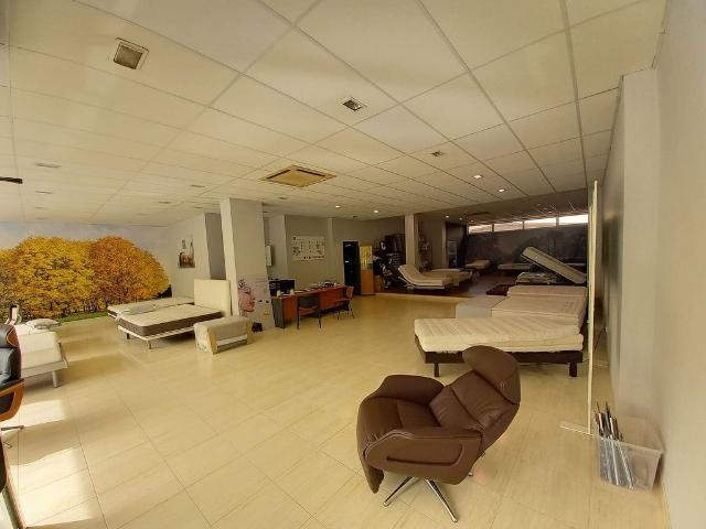 Local comercial en alquiler en calle Francesc Macià, Berga, de 265 m² 2 habitaciones por 1.600