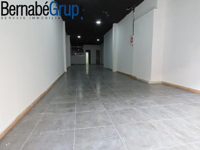 Local comercial en alquiler en calle Francesc Maciá, Granollers, de 104 m² 2 habitaciones por 700