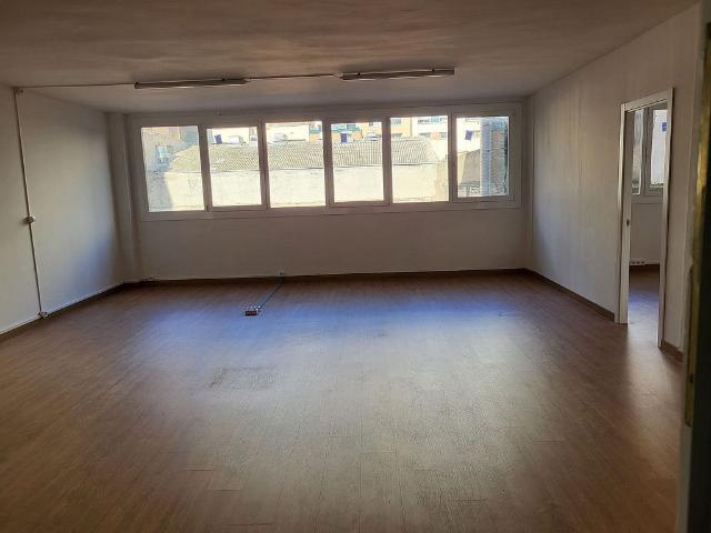 Local comercial en alquiler en calle Industria, Barcelona, de 78 m² 2 habitaciones por 650