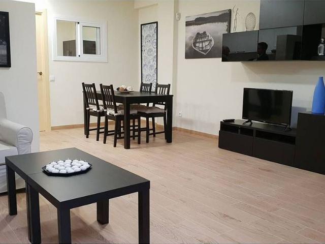 Local comercial en alquiler en calle L'esparver, Barcelona, de 90 m² por 1.200