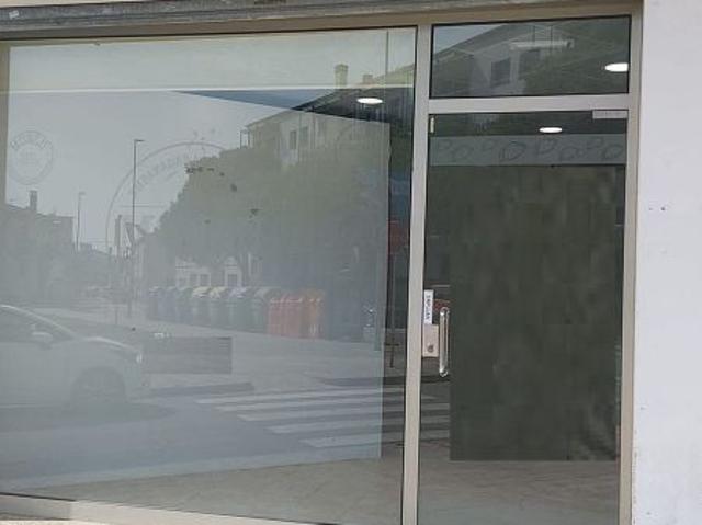 Local comercial en alquiler en calle Lluís Companys, Sant Celoni, de 36 m² 1 habitación por 350
