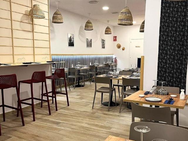 Local comercial en alquiler en calle Sant Pere, Sabadell, de 127 m² 1 habitación por 1.500